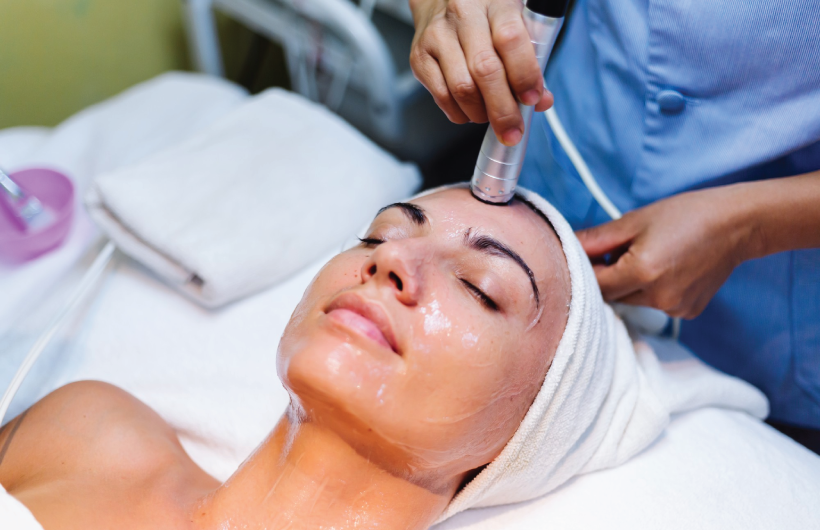 Hydra Facial Treatment in Gujrati